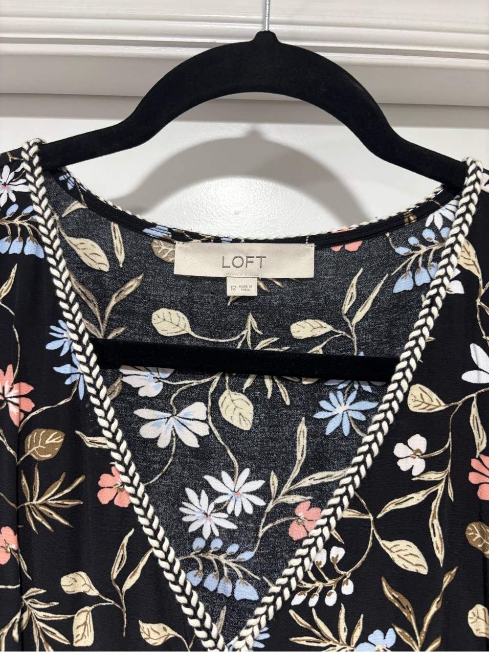 LOFT Black Floral V-Neck Dress with Trim - Picture 2 of 2